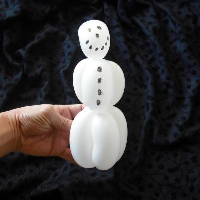 Como fazer um boneco de neve com balões - 9 passos