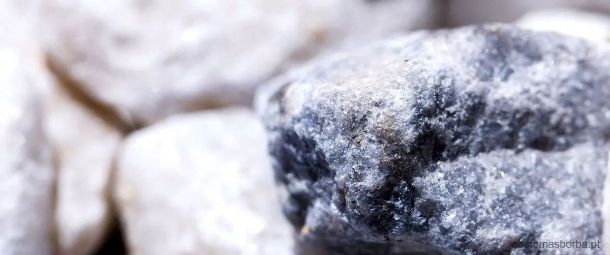 Como surgiu a pedra no mundo?
