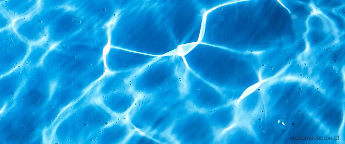 Qual é o melhor produto para deixar a água da piscina cristalina?